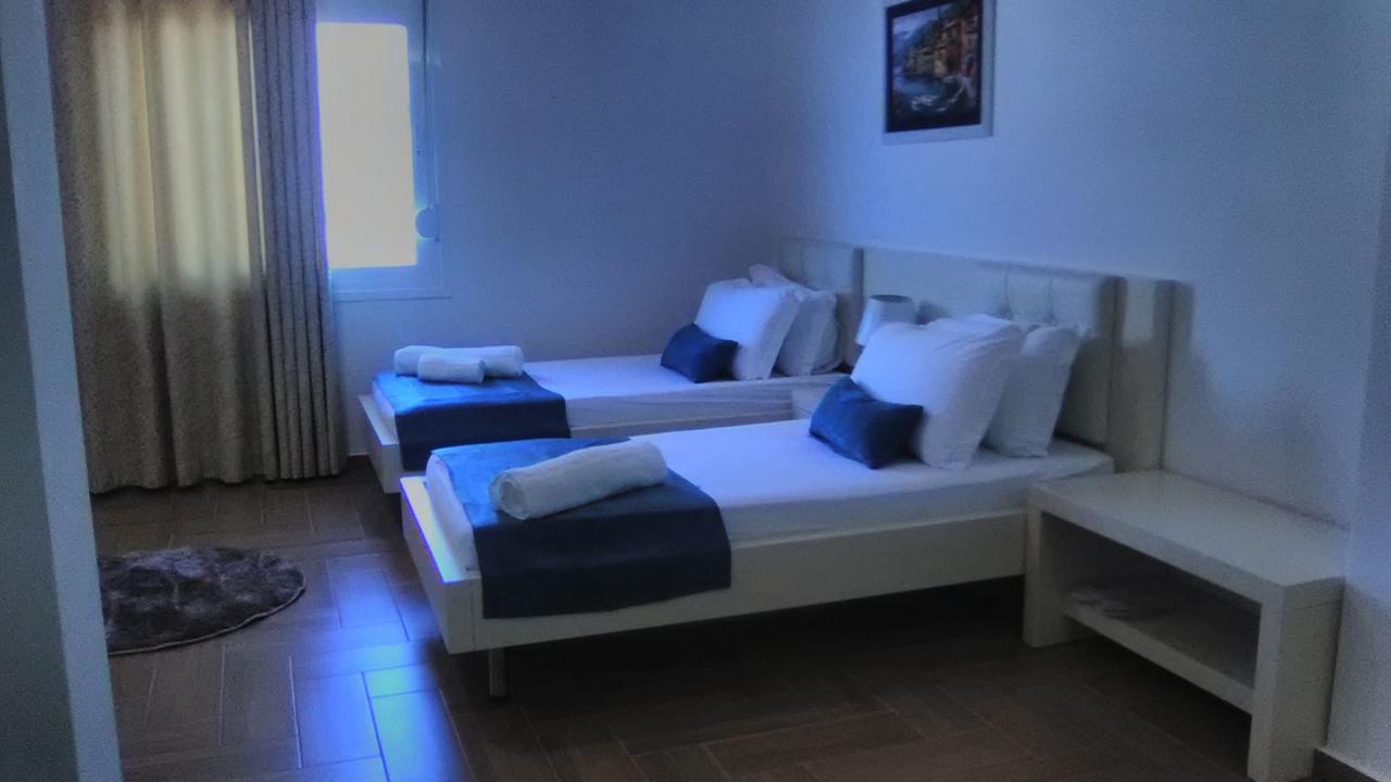 Aler Holiday Inn Sarande Exterior photo